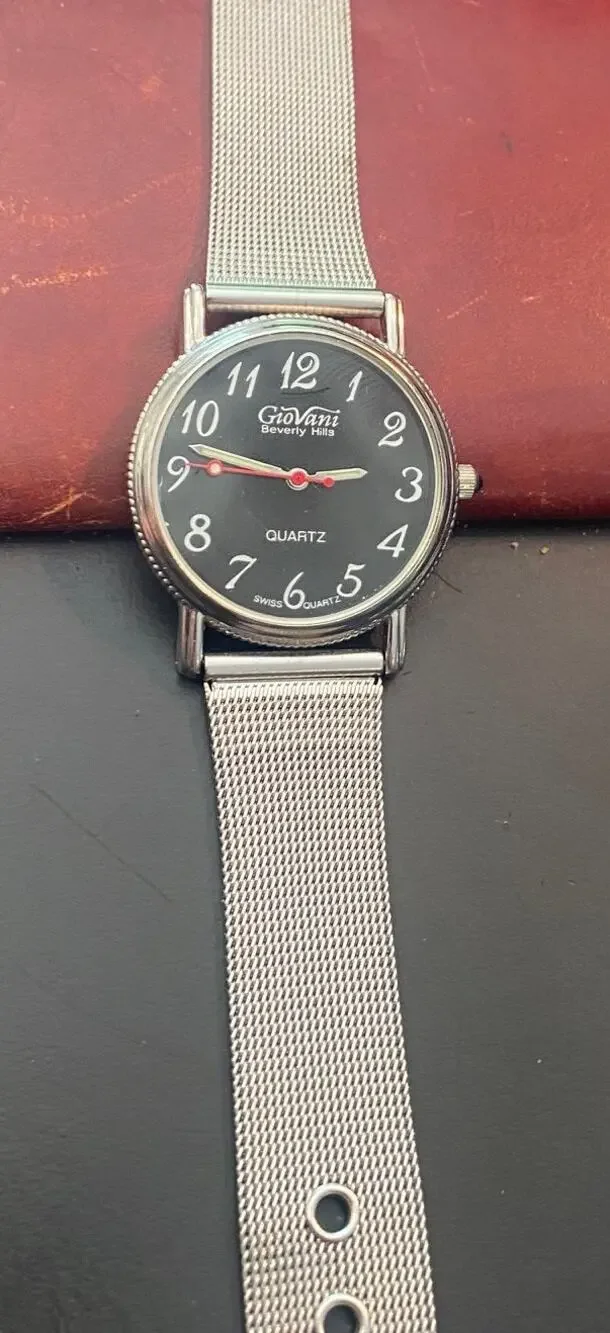 Unissex 34mm Silver Tone Giovani Beverly Hills Watch, Mesh Band